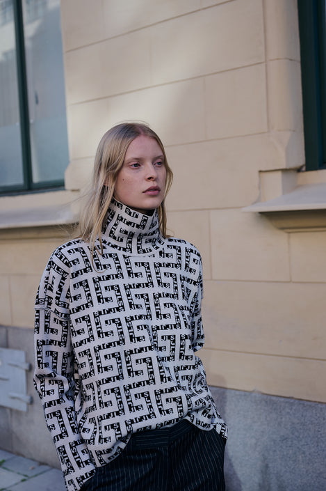 Baker Studio Pullover